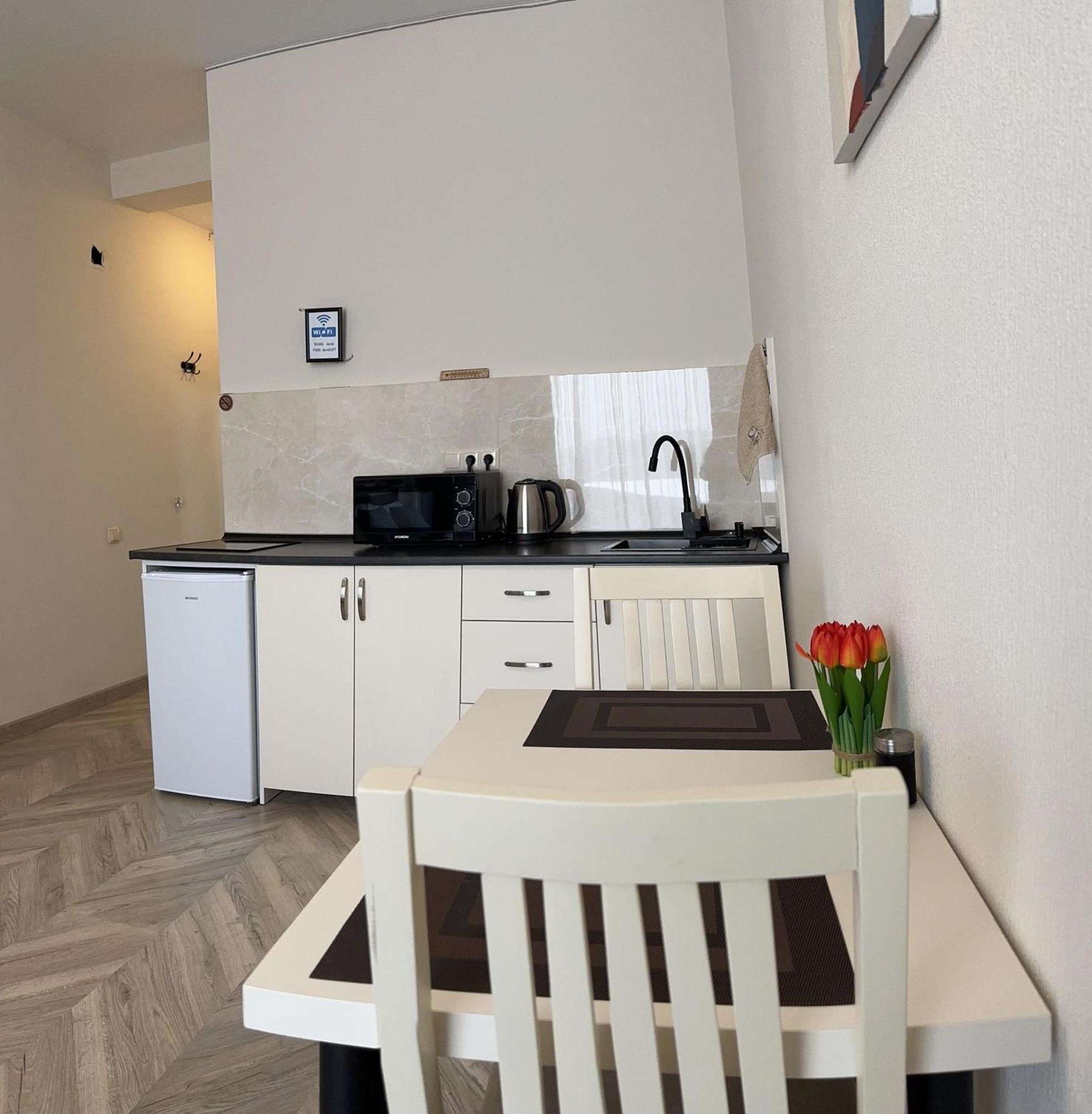 Brothers Apartments With Terrace In Old Tbilisi ภายนอก รูปภาพ