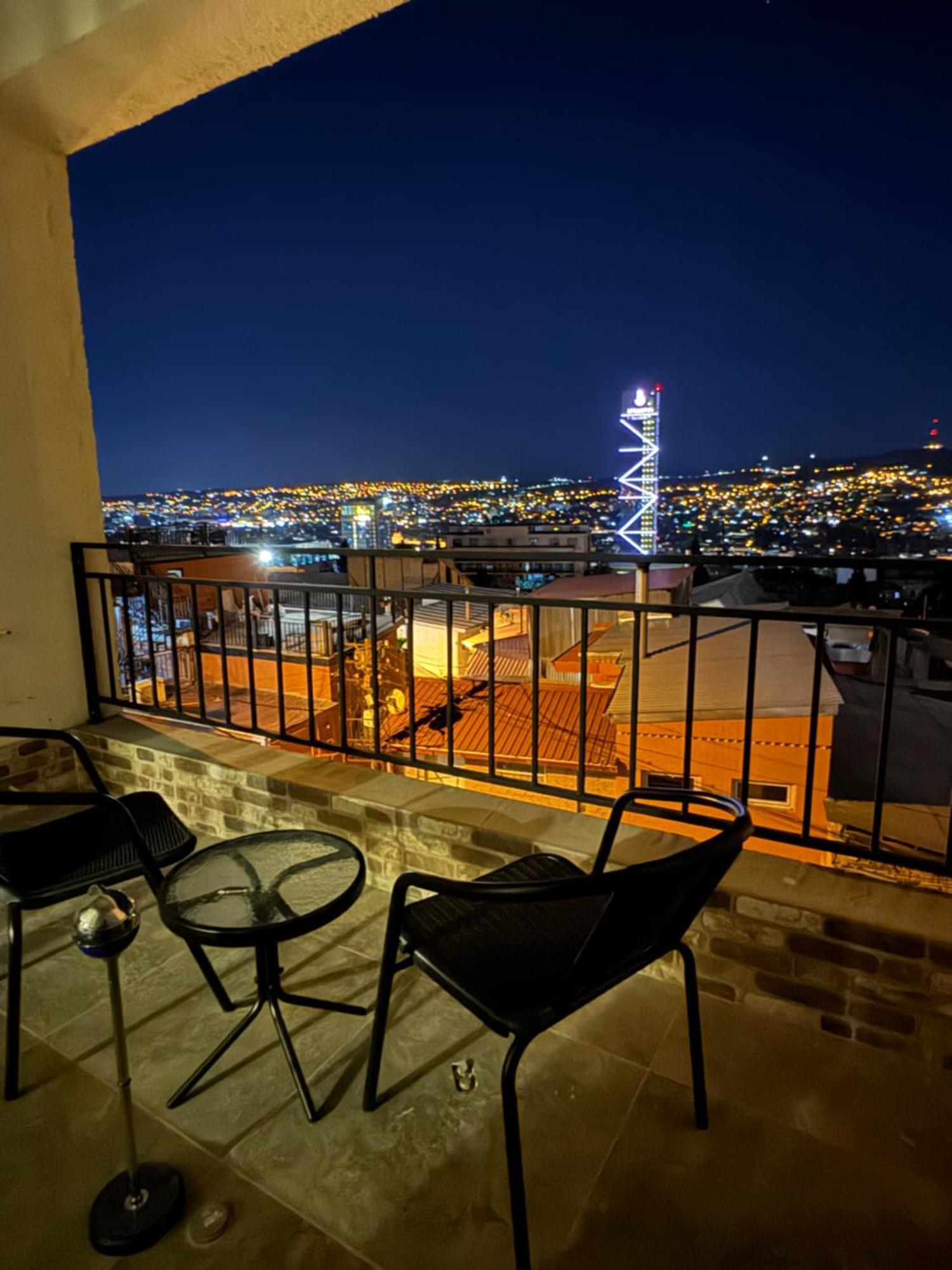 Brothers Apartments With Terrace In Old Tbilisi ภายนอก รูปภาพ