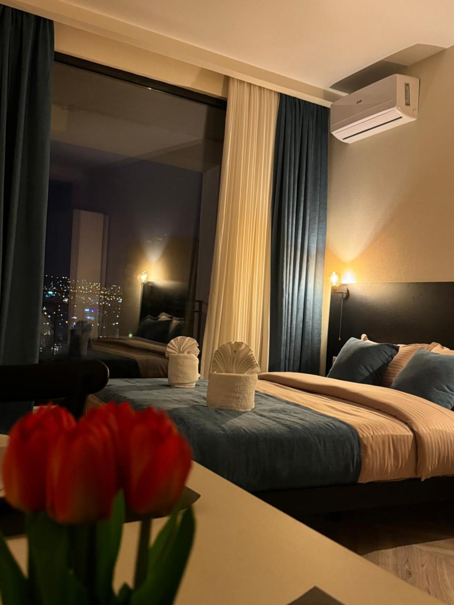 Brothers Apartments With Terrace In Old Tbilisi ภายนอก รูปภาพ