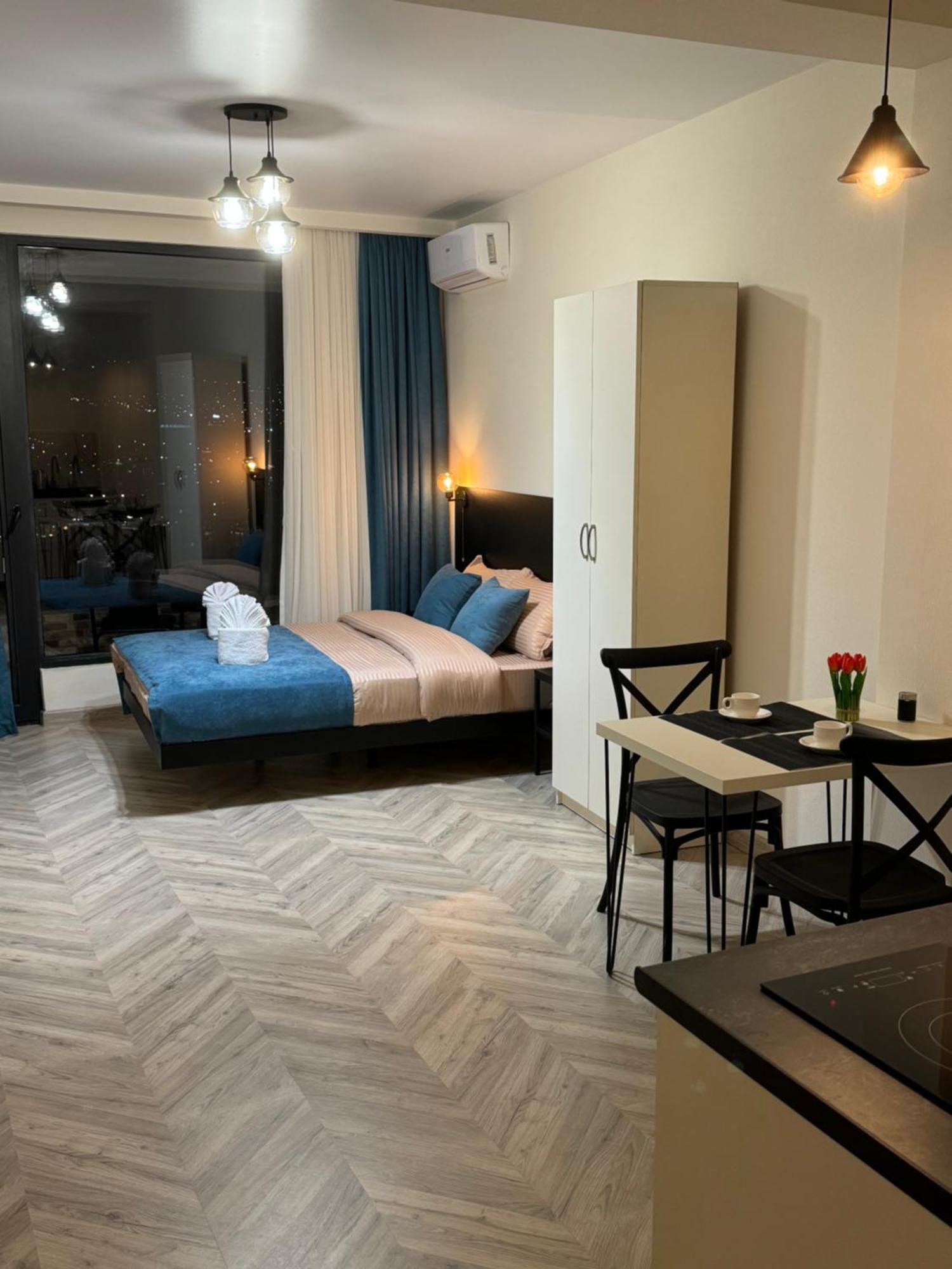 Brothers Apartments With Terrace In Old Tbilisi ภายนอก รูปภาพ
