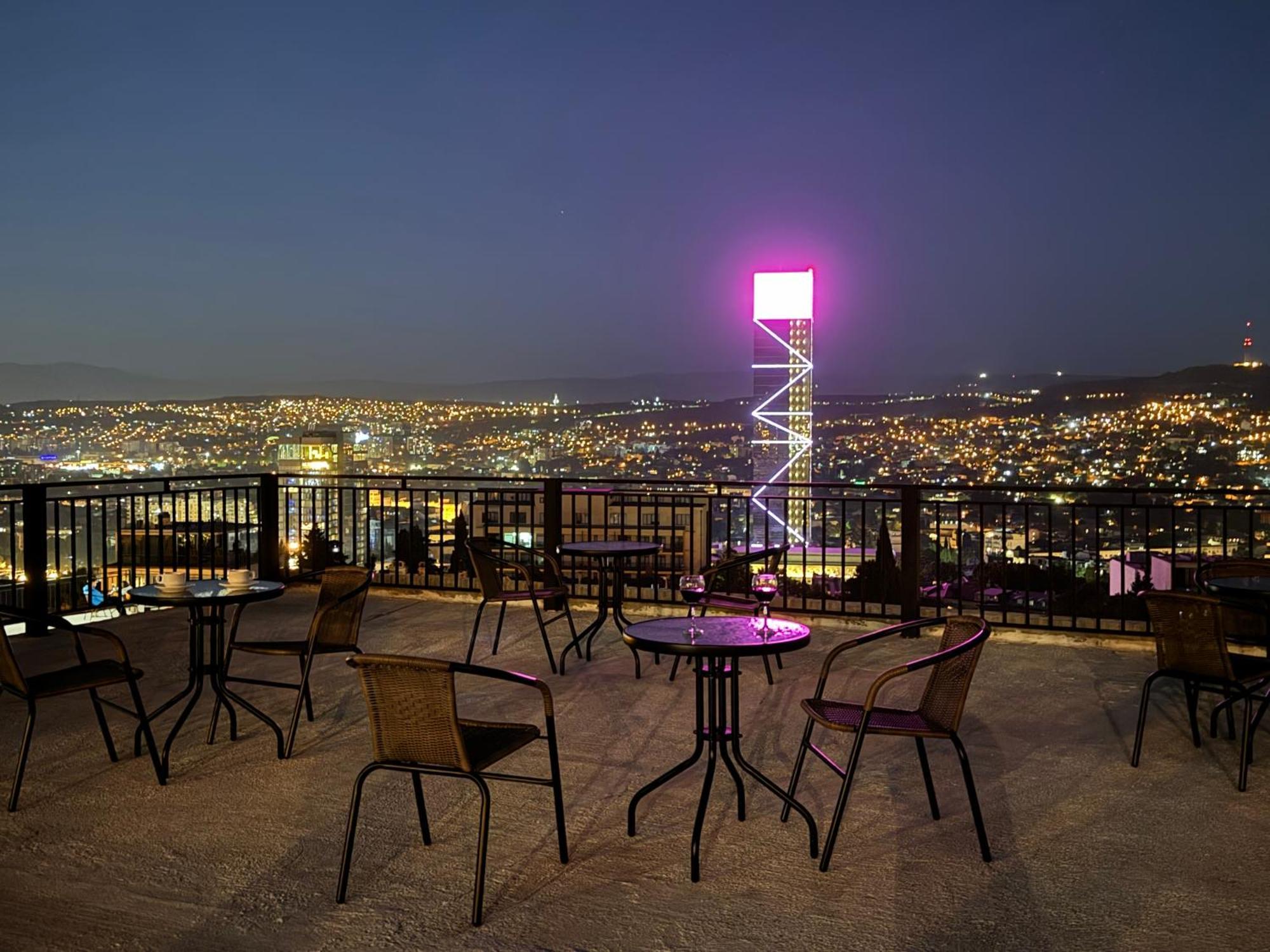 Brothers Apartments With Terrace In Old Tbilisi ภายนอก รูปภาพ
