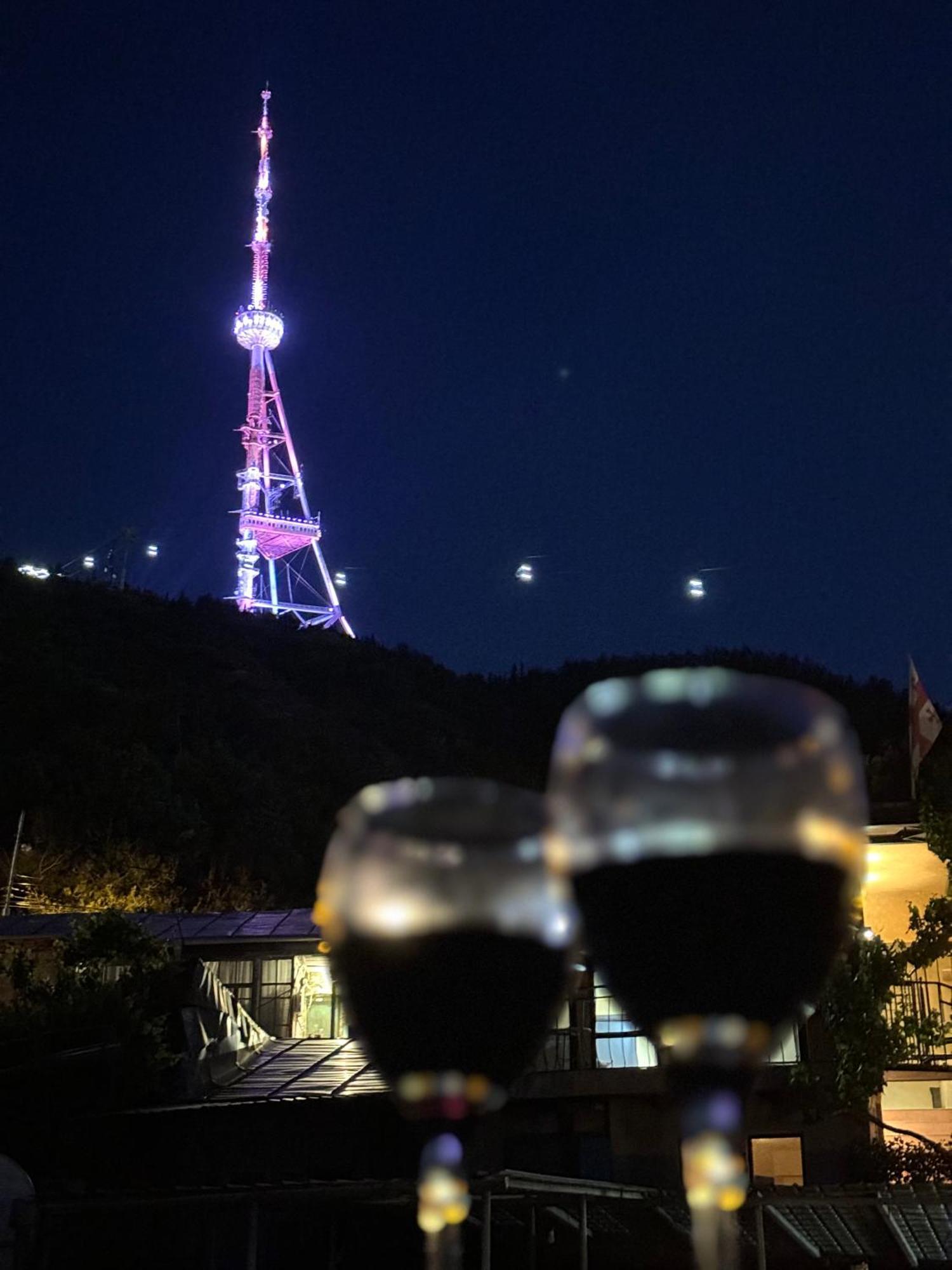Brothers Apartments With Terrace In Old Tbilisi ภายนอก รูปภาพ